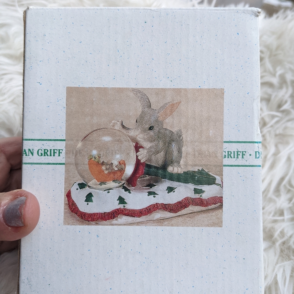 NWT Charming Tails Baby's 1st Christmas Waterglobe